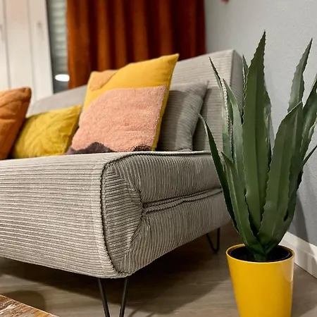 Apartment Klassen - Exklusives Am Hbf - Kueche, Netflix, Kingsizebett *