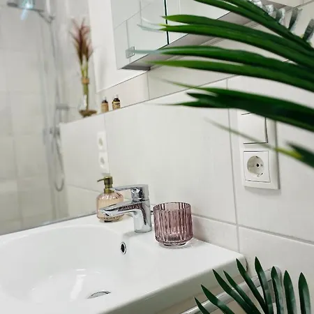 Klassen - Exklusives Am Hbf - Kueche, Netflix, Kingsizebett *
