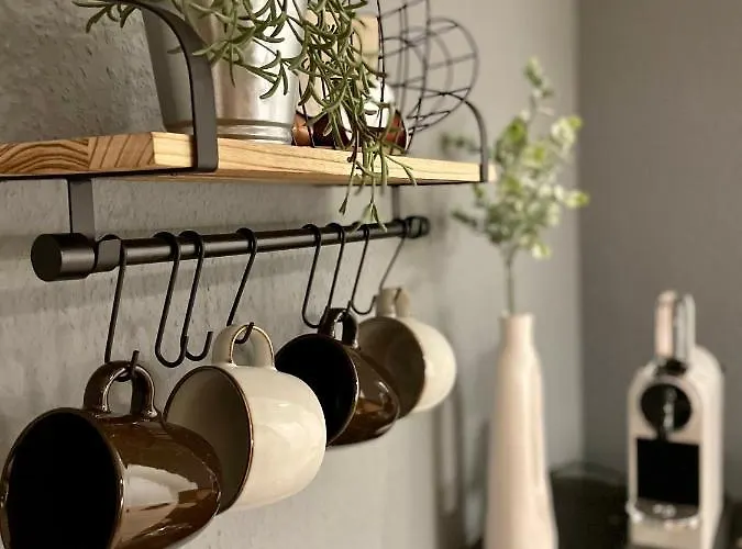 Klassen - Exklusive Am Hbf - Kueche, Netflix * Koblenz (Rhineland-Palatinate)