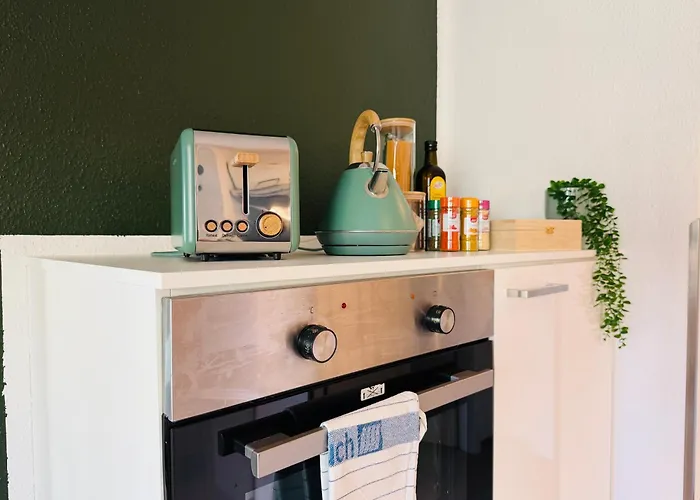 Klassen - Exklusive Am Hbf - Kueche, Netflix